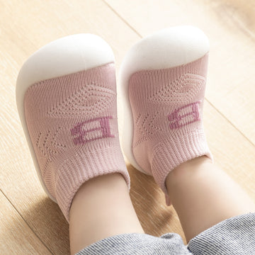 Open image in slideshow, Baby "B" Sock Shoes - Pink
