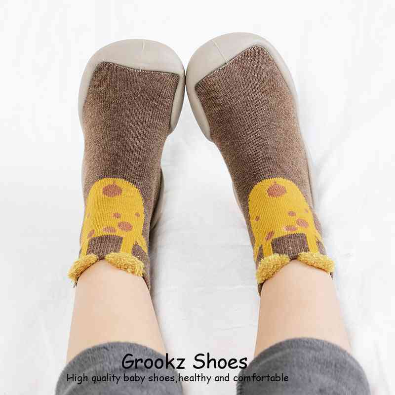 Premium Baby Sock Shoes - Brown Giraffe