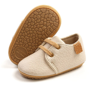 Open image in slideshow, Slip-On Moccasins - Tanned
