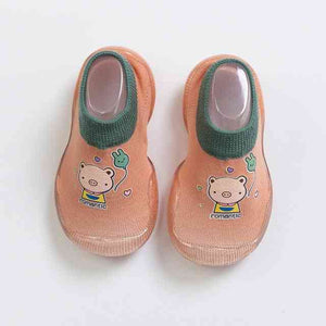 Open image in slideshow, Baby Shoe Socks - Pinky Pig
