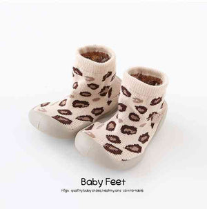 Open image in slideshow, Premium Baby Sock Shoes - Light Brown w/ Spots
