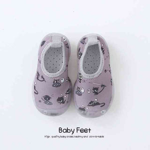 Open image in slideshow, Baby Water Shoes - Purple Cats
